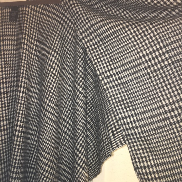 EUC East 5th Soft Parshmina wrap scarf OSFM - Picture 3 of 3